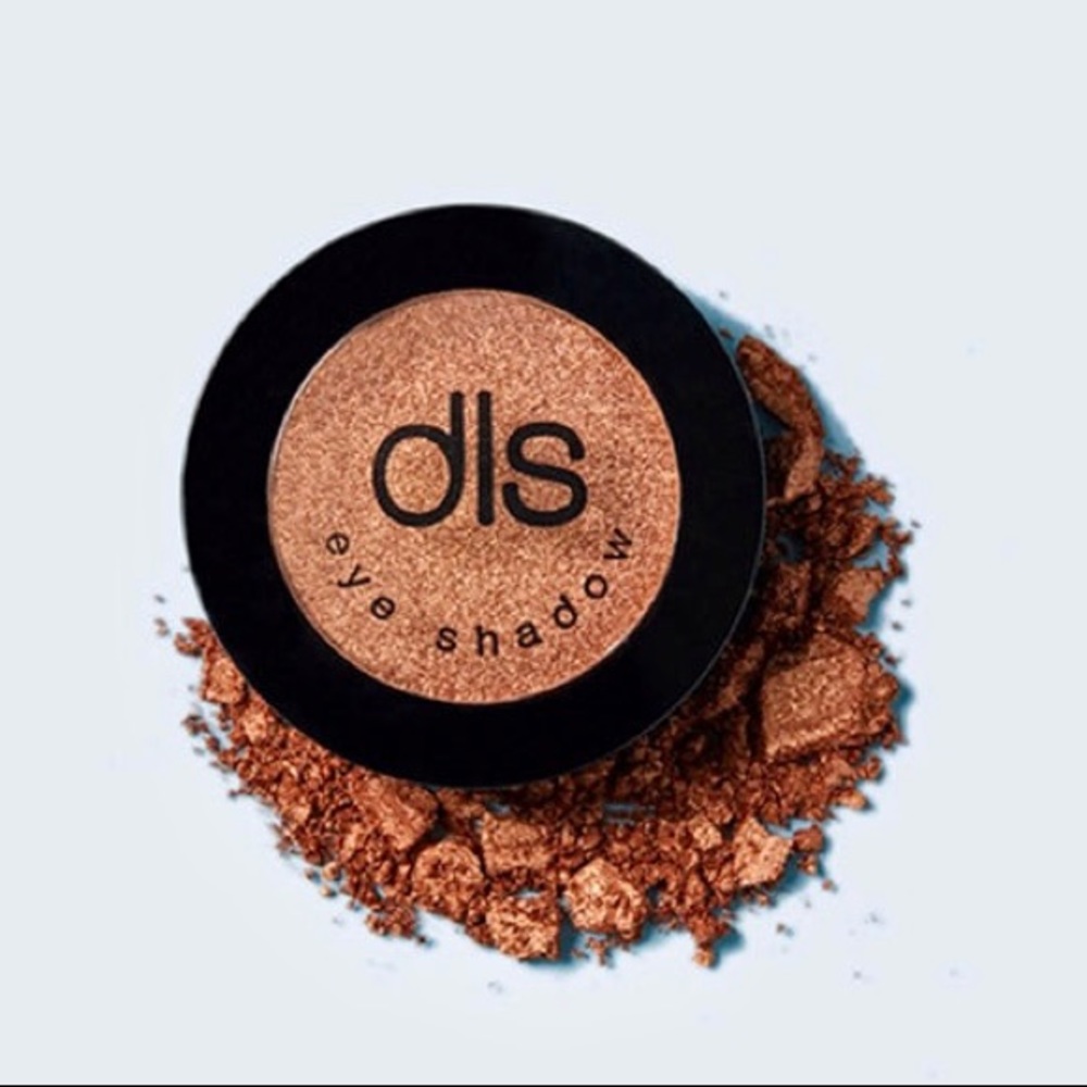 Dirty Little Secrets Cosmetics Eyeshadow - Shade: Bikini - Brand new!🖤🤎